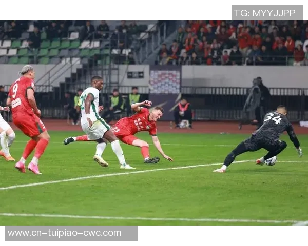 探索足球队风格的多样性与战术演变如何影响比赛结果与球员表现